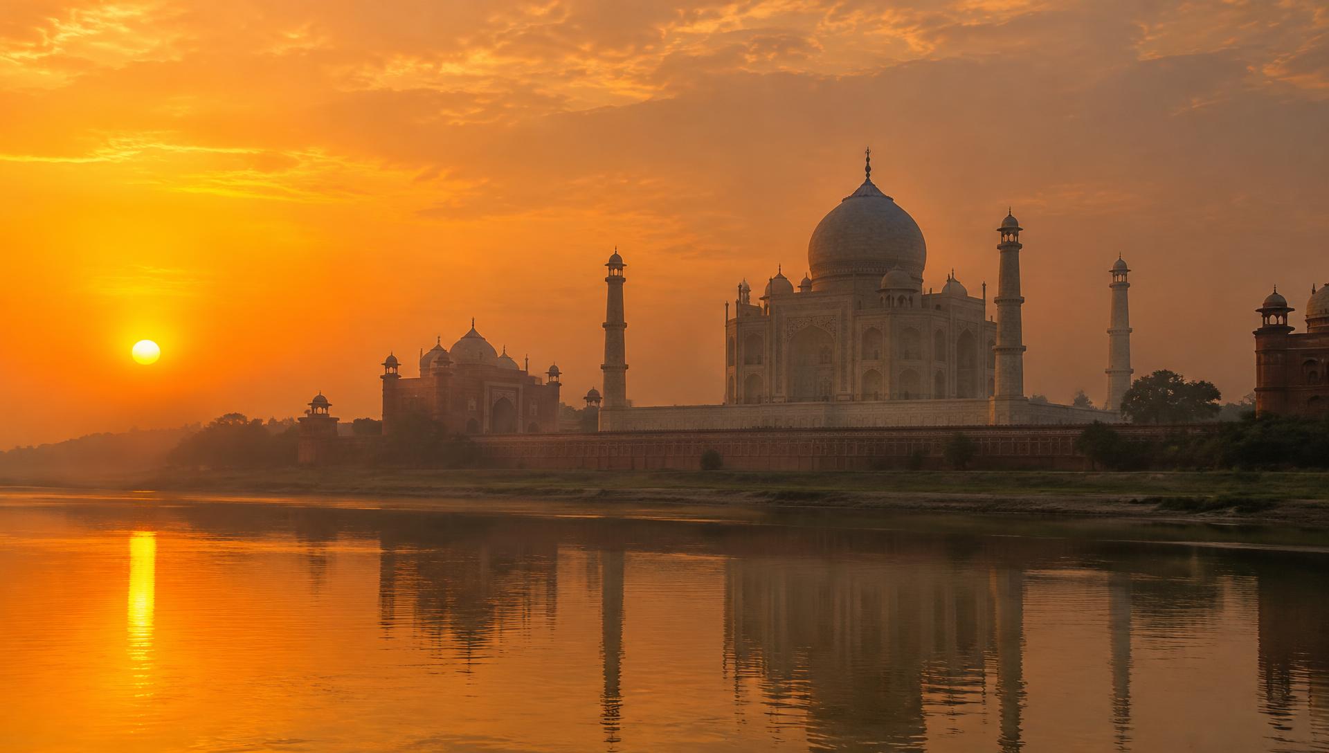 Sunset in Agra